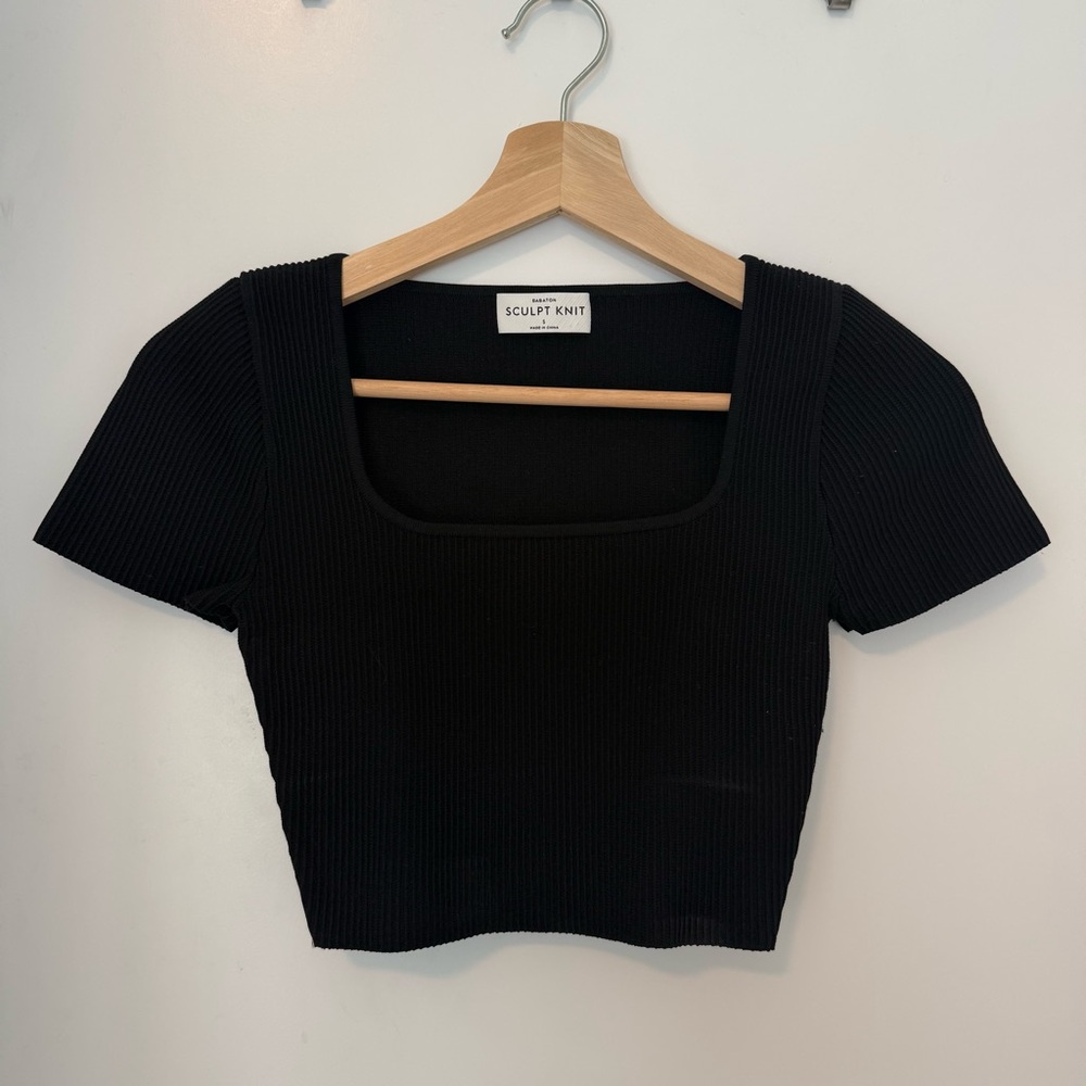 Aritzia Babaton Sculpt Knit Squareneck Top